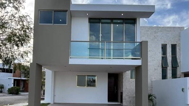 Casa de 2 recámaras ¡CON PANELES SOLARES! en residencial en Altabrisa.