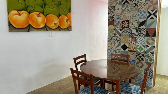 Casa semi-amueblada, de una planta, cerca de Altabrisa.