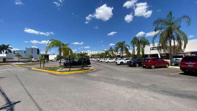Local comercial en planta baja, en Victory Platz.