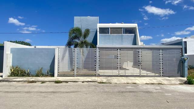Casa en renta, de 3 recámaras, con alberca, en Dzitya.