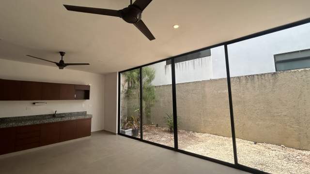 Departamento de 2 recámaras, sin amueblar, en Montebello, con amenidades.