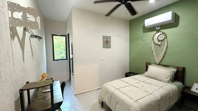 Cuartos amueblados, con baño privado, en casa compartida, para mujeres, con servicios incluidos.