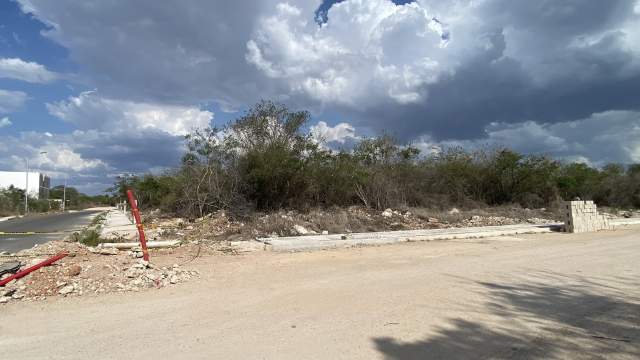 Terreno en esquina, en zona de gran crecimiento.