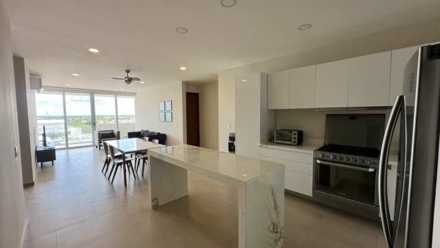 Departamento amueblado en Montejo Plaza.