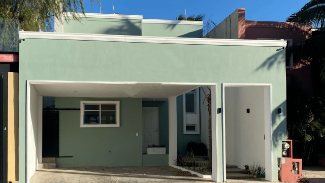Casa amueblada, de 3 recámaras, con alberca.