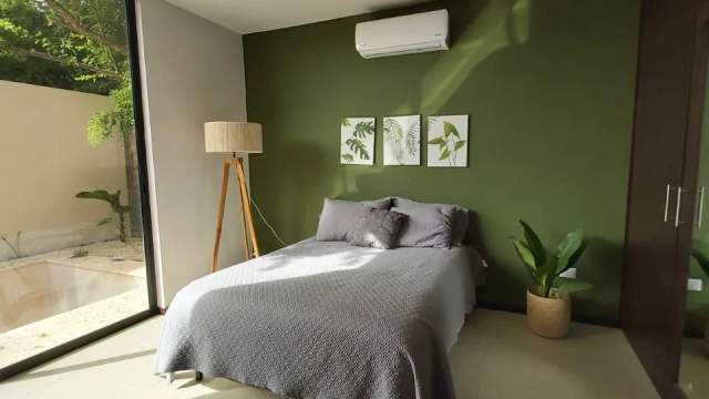 Casita de 1 planta, con piscina y jardín privados, dentro de privada con amenidades.