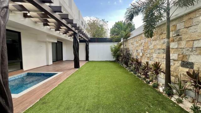 Espectacular casa con acabados de lujo, en Temozón Norte.