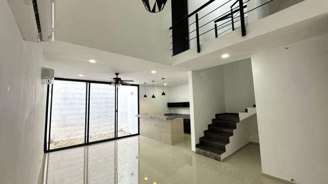 Townhouse de 2 recámaras, con rooftop, para habitar u oficina.