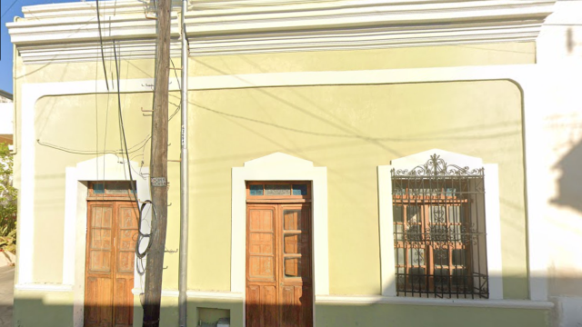 Casa en renta para local o restaurante, a una cuadra del corredor gastronómico.
