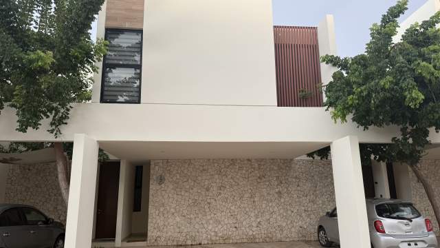 Townhouse de 2 recámaras, amueblado, dentro de privada en Montebello.
