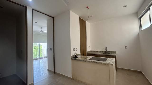 Departamento de 1 recámara, sin amueblar, con amenidades, en Temozon.