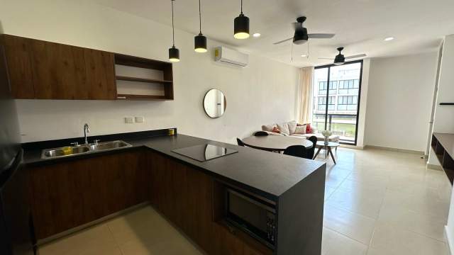 Departamento amueblado, en condominio Baura, cerca de periférico.