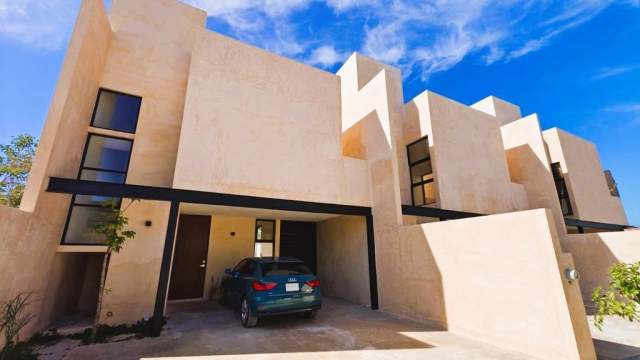 Townhouse con alberca privada y rooftop, en el norte de Mérida.