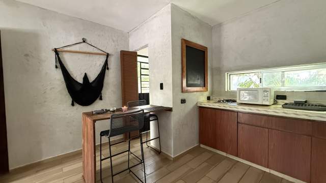 Departamento de 1 recámara, amueblado, en planta baja.