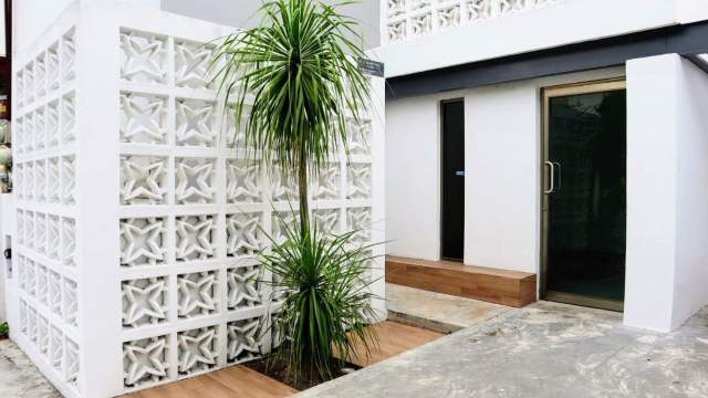 Local para CONSULTORIO, sobre la Av. Itzaes, a una cuadra de la Clínica Mérida.