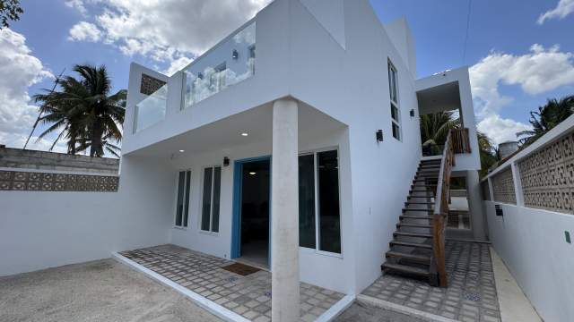 Casa totalmente amueblada, en Telchac Puerto, a solo 3 cuadras del mar.