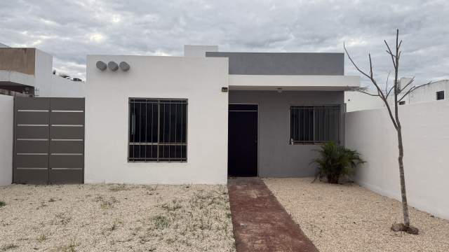 Casa en renta de 2 recámaras,1 baño, sin amueblar, en Fraccionamiento Los Héroes