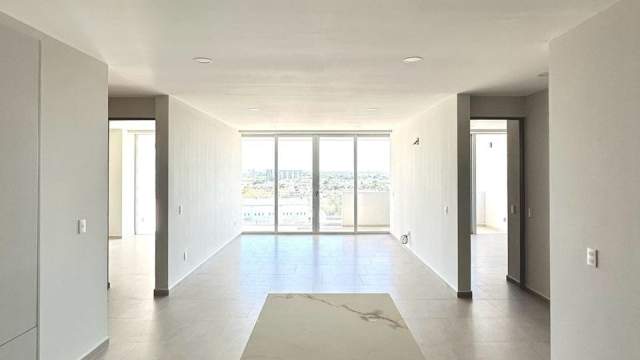 Departamento de 2 recámaras, 2.5 baños, en Montejo Plaza.