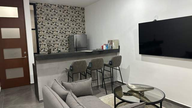 Departamento de 1 recámara, amueblado, cerca de periférico en zona norte.