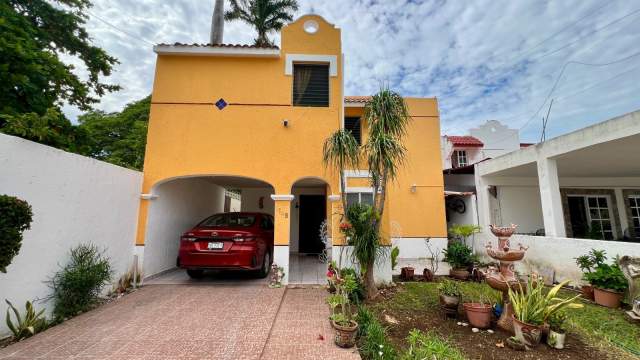Casa en venta, de 3 recámaras, en privada dentro de la ciudad, en Chuburná.