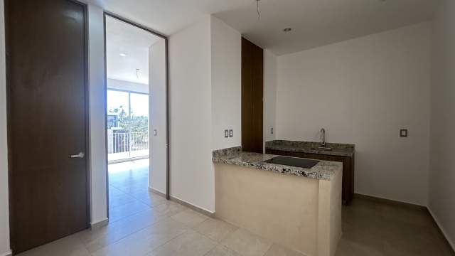 Departamento de 1 recámara, sin muebles, en Temozon, con amenidades.