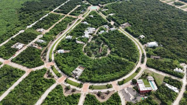 Terreno residencial dentro de privada en Conkal.