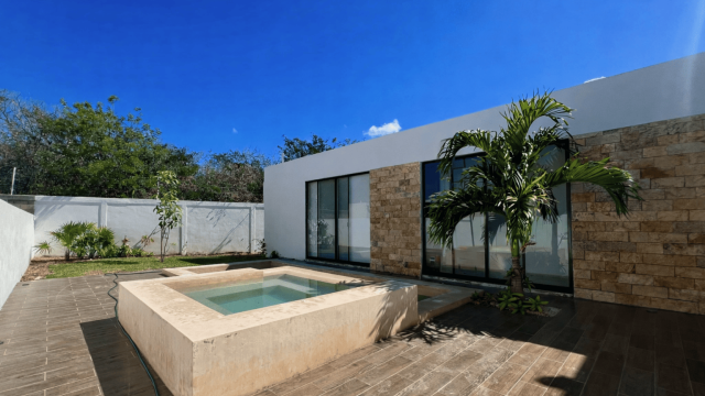 Casa de 3 recámaras, dentro de privada con amenidades.