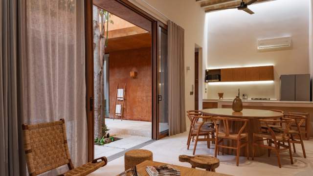 Villa de lujo con alberca privada en Mérida Centro, a pasos de Paseo de Montejo.