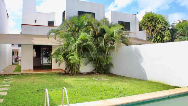 Preciosa casa con alberca, dentro de privada en Gran Santa Fe.