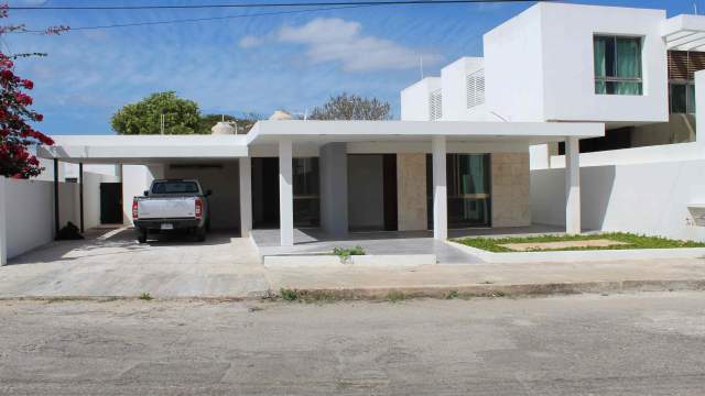 Casa recién remodelada, de una planta.