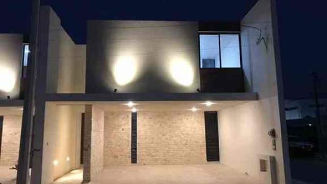 Hermoso Townhouse con alberca en renta, de oportunidad, en zona norte.