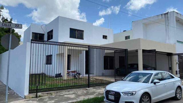 Casa remodelada y de amplios espacios en exclusiva colonia de la ciudad.