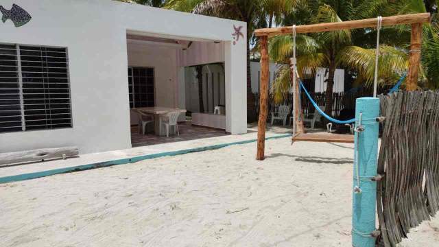 Casa completamente amueblada en la playa de San Crisanto.