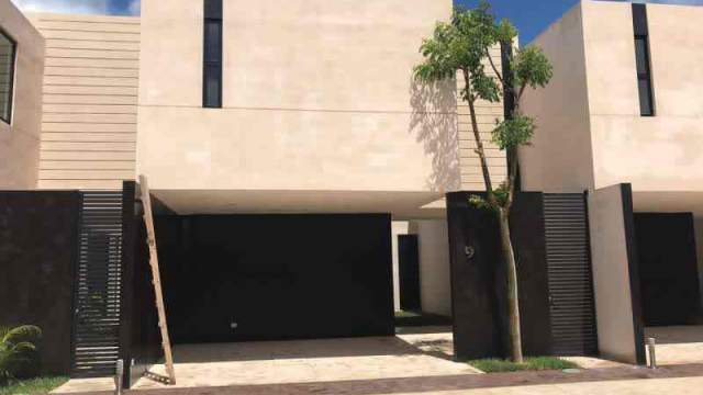 Estrena Townhouse sin muebles, dentro de privada en zona norte.