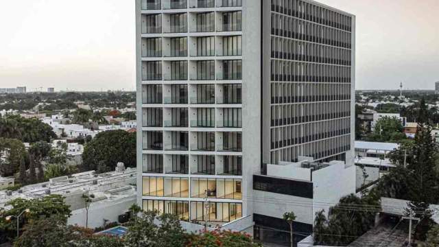 Departamento amueblado, de 1 recámara, en NIA Tower, con piscina.