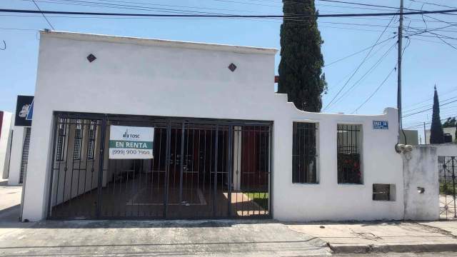 Casa equipada con paneles solares, de 4 recámaras.