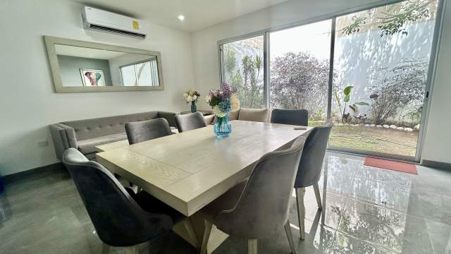 Townhouse amueblado, con Rooftop y jacuzzi cercano a la Av. García Lavín.