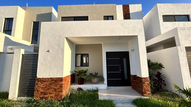 Casa de 2 habitaciones, en fraccionamiento nuevo al norte de la ciudad.