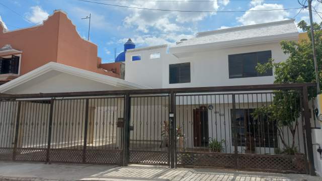 Casa habitación u Oficina recién remodelada, al nororiente de Mérida.