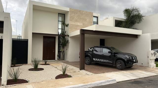 Casa dentro de privada, completamente equipada y con habitación en Planta Baja.