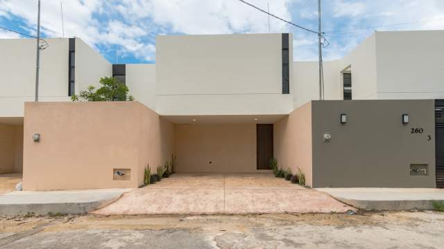 Se renta Townhouse de 2 habitaciones, equipado, sin amueblar, en Montes de Ame.