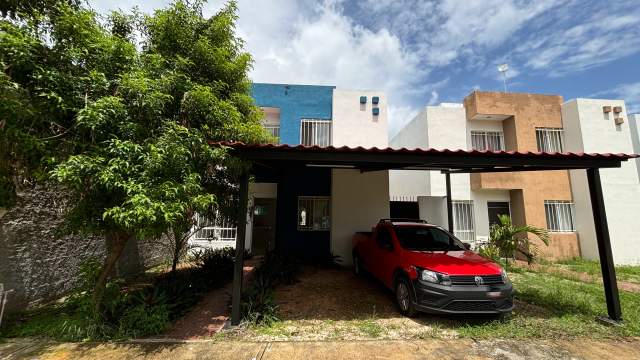 Casa en renta al poniente de la ciudad, de 3 habitaciones, 1 EN PLANTA BAJA.