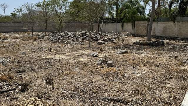 Terreno en zona Country dentro de privada Chaactun.