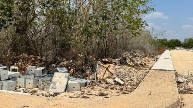 Terreno en esquina, en residencial La Reserva en Conkal.