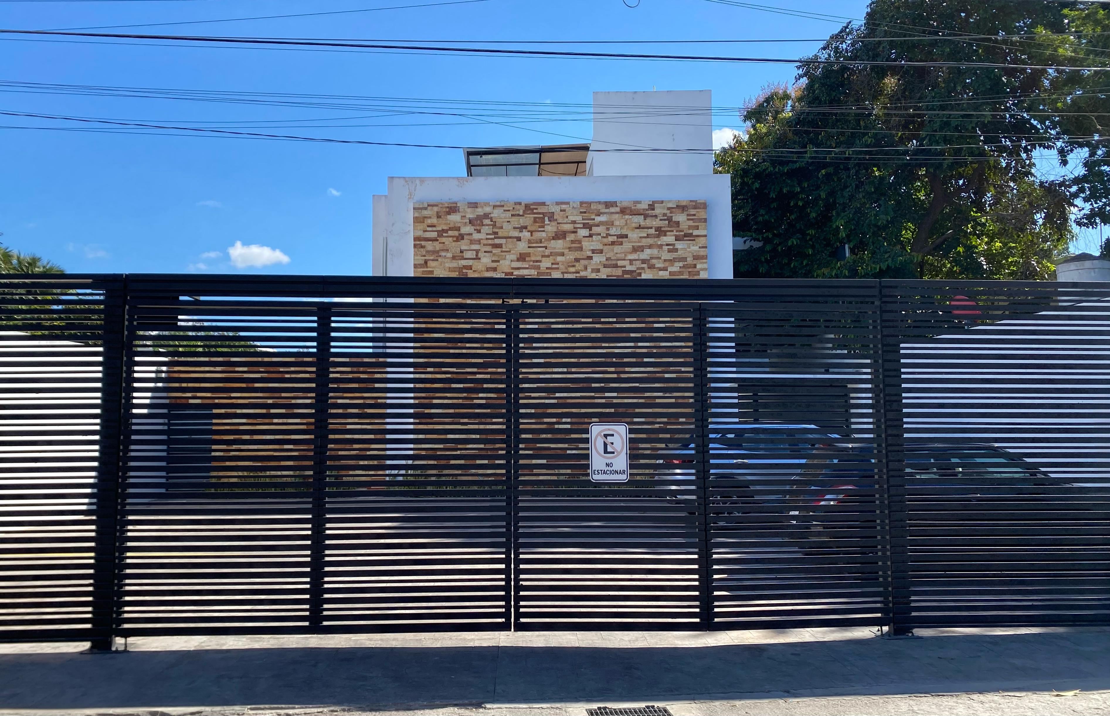 Departamento en PB, con jardín, en Montes de Ame (DISPONIBLE EN ABRIL)