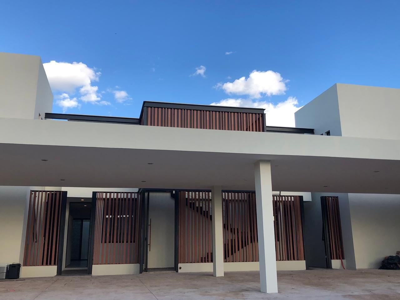 Departamento amueblado, con cuarto de servicio, en Montebello.