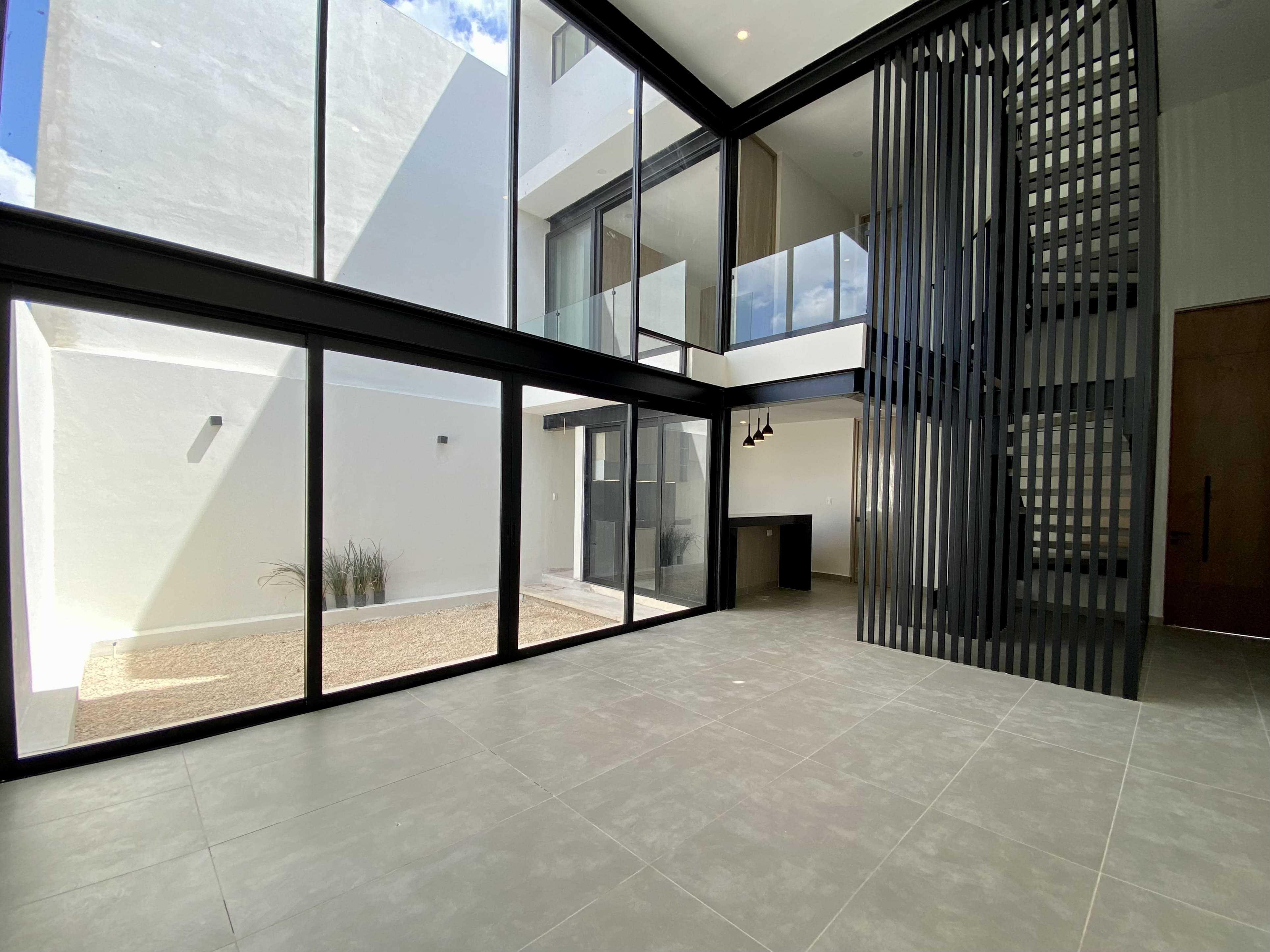 Townhouse en Montebello, con Rooftop, diseño moderno y acabados de lujo.