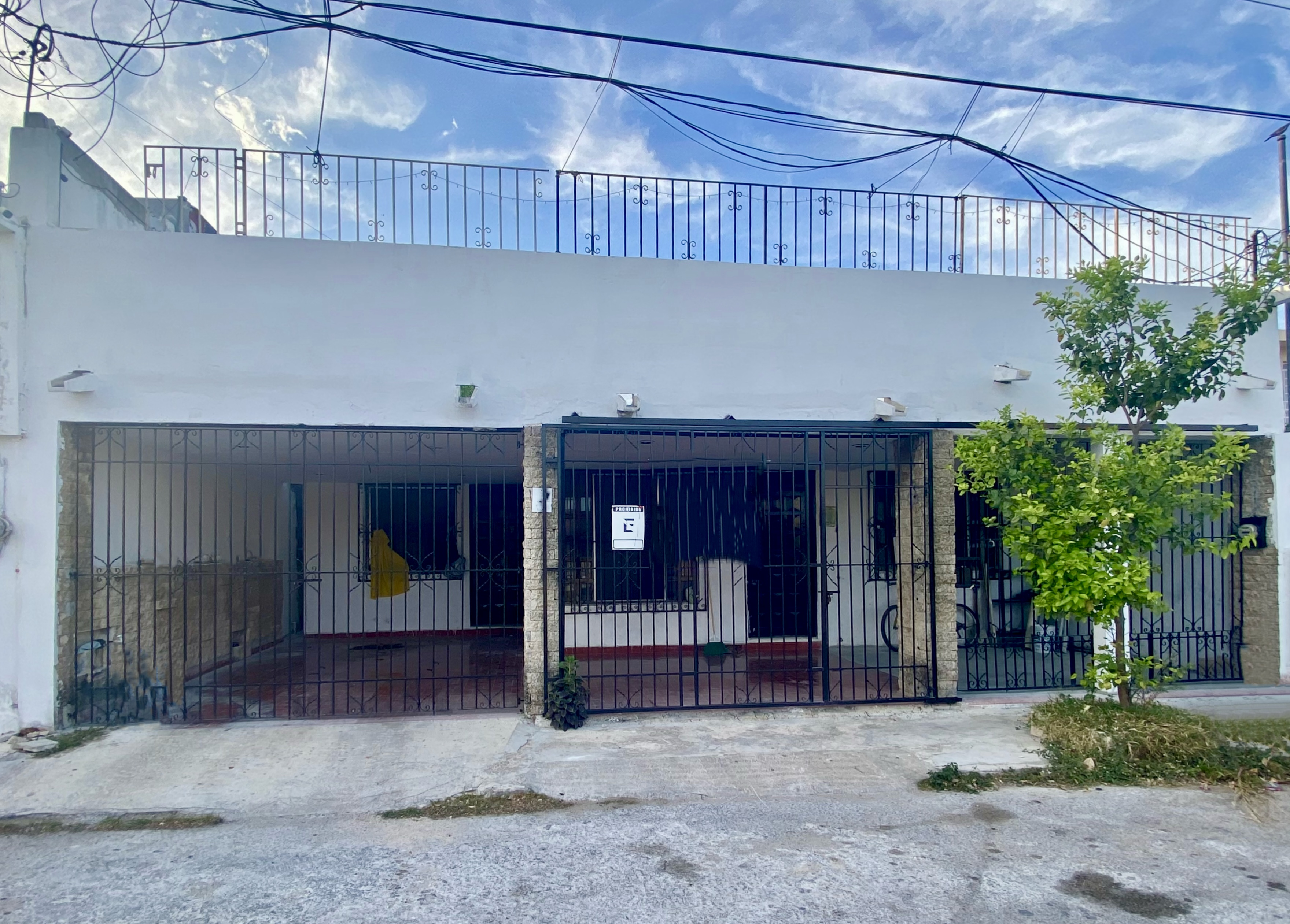 Casa de 4 recámaras, para Oficinas o Casa habitación, de 1 sola planta.