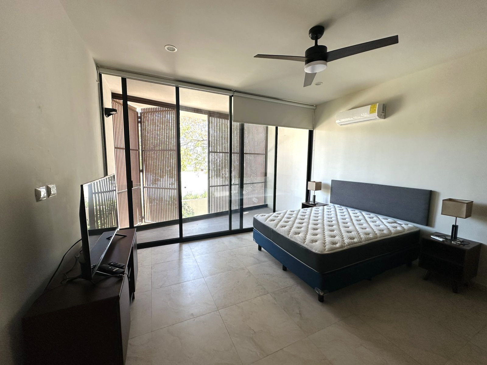 Departamento amueblado, de 1 recámara, en Hauz.