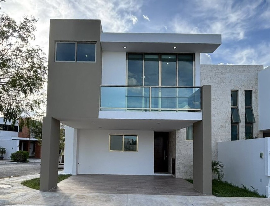 Casa de 2 recámaras ¡CON PANELES SOLARES! en residencial en Altabrisa.